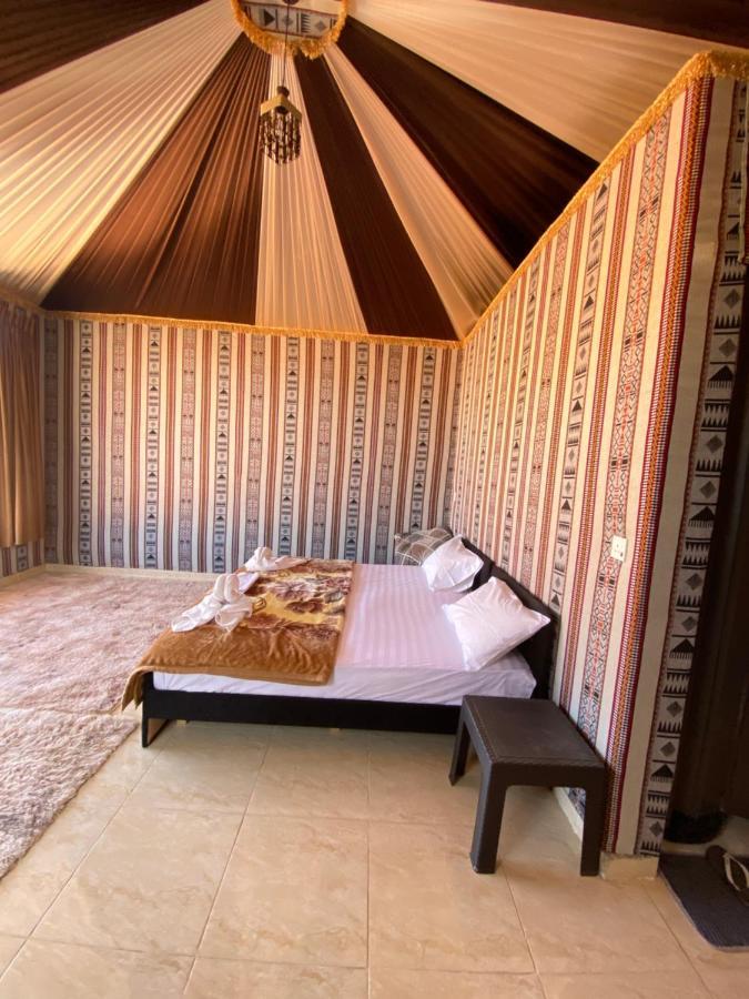 Wadi Rum Noor Camp Exteriör bild